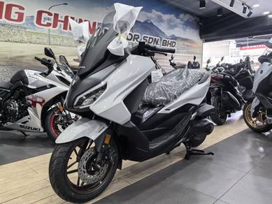Honda Forza 250