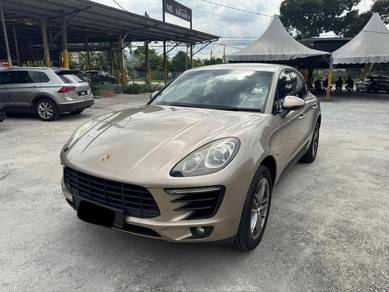 Porsche Macan in Kajang, SGR