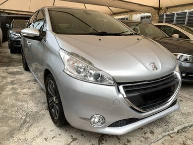 Peugeot 208 VTi ALLURE in Cheras, KUL