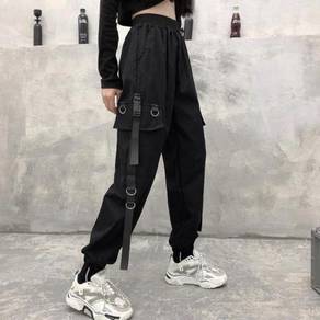 Black high waist jogger cargo pants with chain