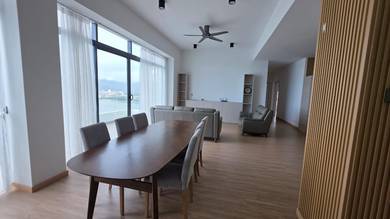 Condominium For Rent in The Peak Vista