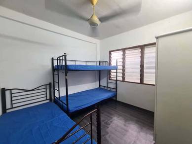 Room in Shah Alam, SGR