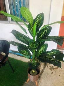 pokok hiasan dan pasu
