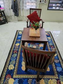 coffee table and chairs 
