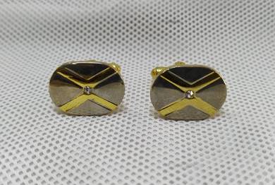 Classy Cufflinks Gold Lines Pattern w/ Rhinestone