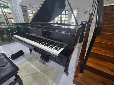 Boston second hand Baby grand piano
