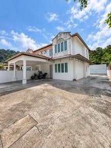 Semi-Detached House For Sale in Batu Ferringhi,PNG