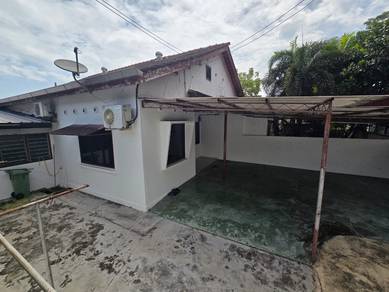 Semi-Detached House For Rent in Tanjung Bungah,PNG