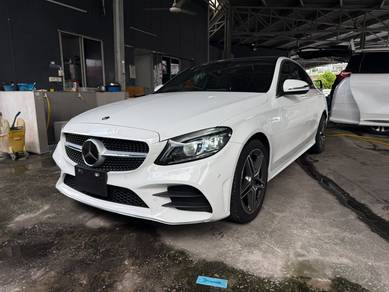 Mercedes Benz C200 AMG 200 AMG LINE in Damansara, KUL