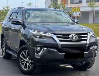 Toyota Fortuner SRZ 4X4 in Cheras, KUL