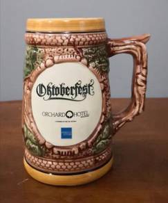 Orchard Hotel Octoberfest mug
