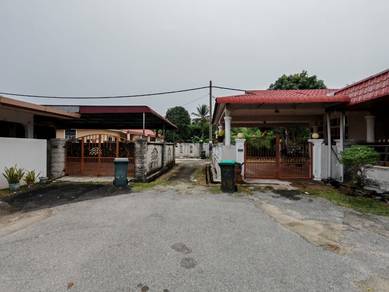 1-storey Terraced House For Sale in Lunas,KDH
