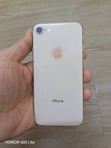 iphone 8. 64gb harga promosi.. 