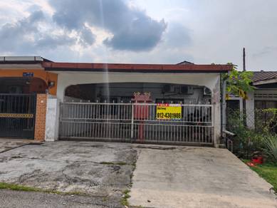 1-storey Terraced House For Sale in Karak,PHG