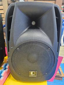 Portable speaker 