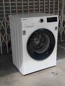 Toshiba front load hot washer inverter 7.5-kg