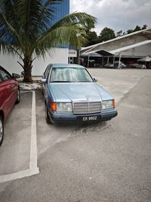 Mercedes Benz 200E in Ipoh, PRK