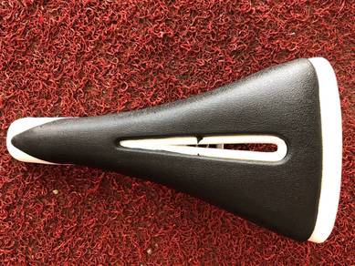 NOS Taiwan BMX Saddle White with Black Cushion