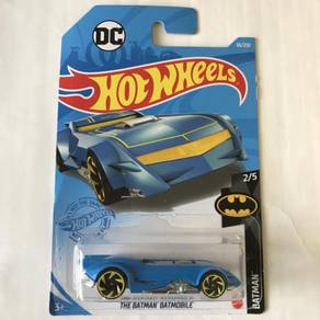 CFE232 2017 Mattel Hot Wheels HW THE BATMAN BATMOB