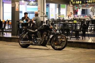 Suzuki Intruder