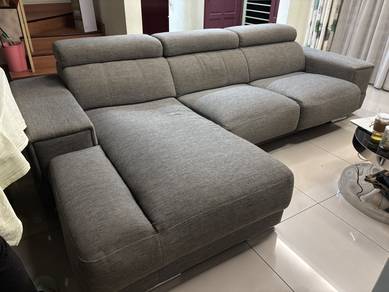VONZA L-Shaped Sofa with extendable