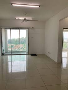 Condominium For Rent in Silk Residence