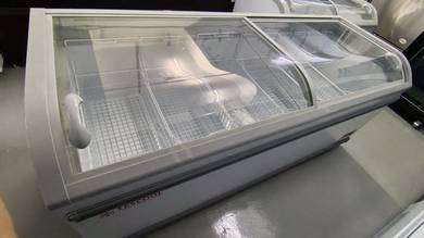 Curved Glass Door Freezer