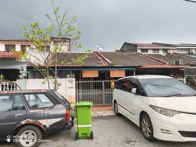 1-storey Terraced House For Sale in Gombak,SGR