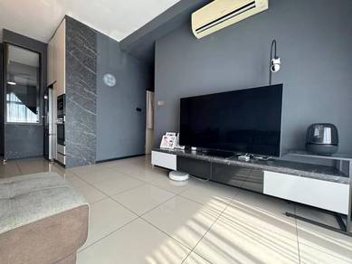 Apartment For Sale in 8scape Residences @ Sutera