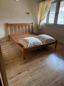 Queen Size Solid Pine Wood Bedframe