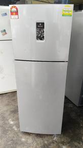 peti ais dua pintu inverter 319liter