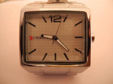 Curren M: 8132 Quartz Watch