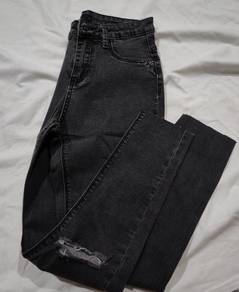 Seluar Jeans Seed hitam untuk wanita