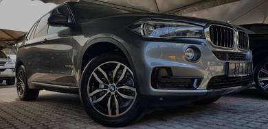 BMW X5 xDrive35i (CKD) in Petaling Jaya, SGR