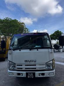 2022 Isuzu NHR 85 4,800KG
