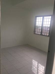 Room in Klang, SGR