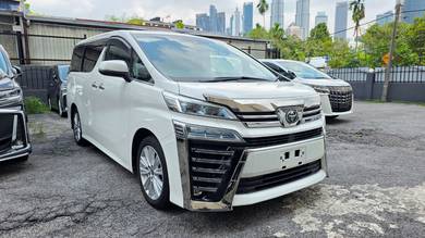Toyota Vellfire Z in Damansara, KUL