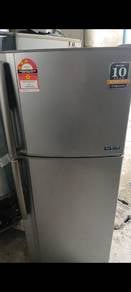 Refrigerator Sharp