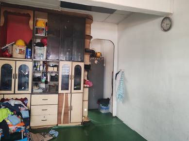 Flat For Sale in Flat Taman Ungku Tun Aminah