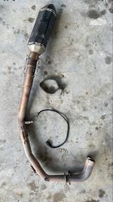 R25 V1 exhaust (copy) ala AKRAPOVIC