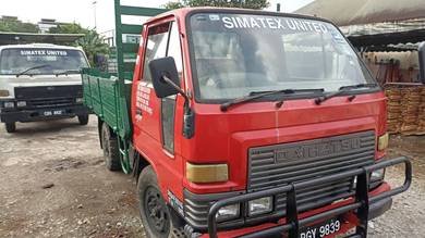 Pemandu lori roro driver lori 3 ton