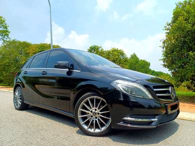Mercedes Benz B200 200 BlueEFCY SPRTS TOURER (CBU in Glenmarie, SGR