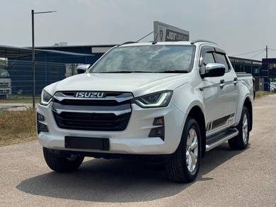 Isuzu D-Max PREMIUM in Permas Jaya, JHR