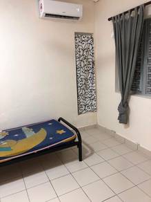 Room in Miri, SWK