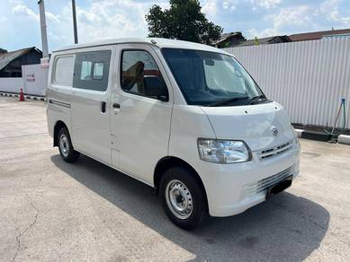 2020 Daihatsu Granmax Semi Panel Van