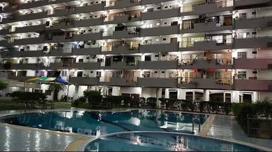 Condominium For Sale in Eastern Court