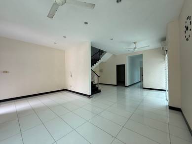 Semi-Detached House For Sale in Gelugor,PNG