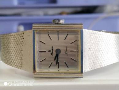 Vintage Aroma swiss made lady watch NOS