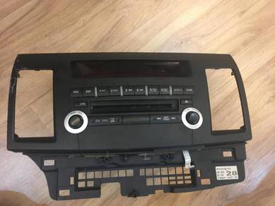 Mitsubishi Lancer original cd player