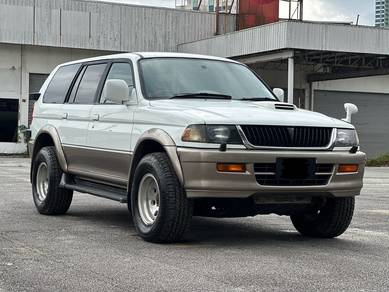 1996 Mitsubishi Challenger